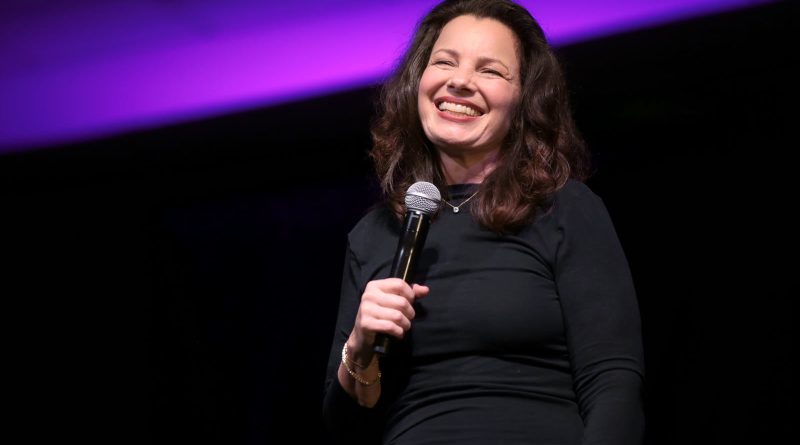 Fran Drescher på scenen ved Arizona Ultimate Women's Expo i Phoenix i 2018
