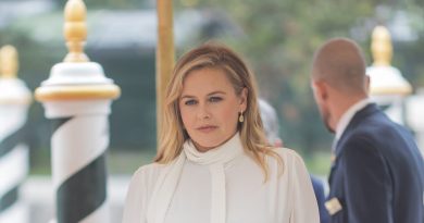 Alicia Silverstone ved den 82. filmfestival i Venedig, hvor hun deltog med filmen Bugonia