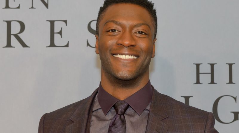 Aldis Hodge på den røde løber ved fejringen af filmen Hidden Figures i New York i 2016