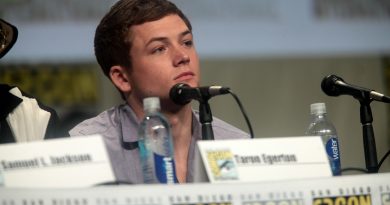 Taron Egerton ved Comic-Con i San Diego 2014 for Kingsman: The Secret Service