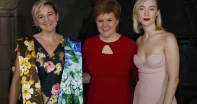 Reception og premiere for Mary Queen of Scots på Edinburgh Castle i januar 2019