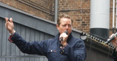 Peter Mygind, der spiller Dan Sommerdahl i Sommerdahl, ved åbningen af Kulturværftet i Helsingør i 2010