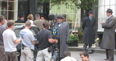 Optagelse af et afsnit af Agatha Christie's Poirot i London i 2009 med David Suchet som Hercule Poirot foran kameraet