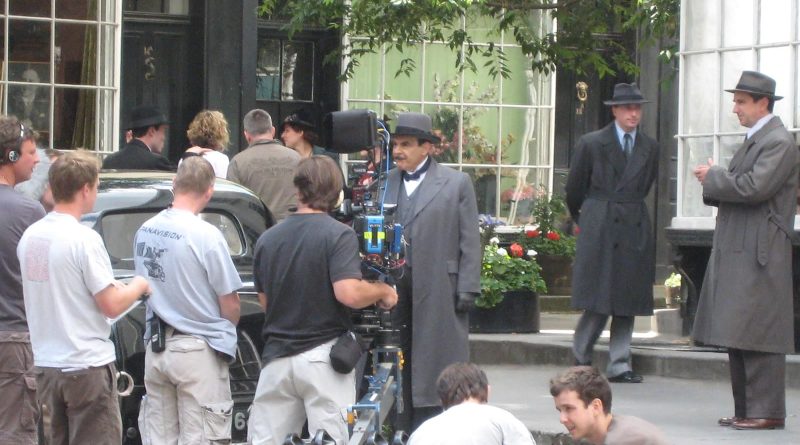 Optagelse af et afsnit af Agatha Christie's Poirot i London i 2009 med David Suchet som Hercule Poirot foran kameraet