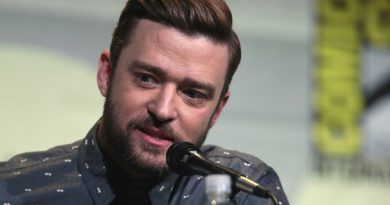 Justin Timberlake, der spiller Will Grady i Reptile, taler ved San Diego Comic-Con i 2016