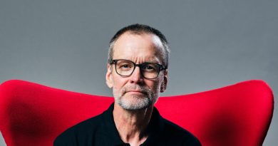 Portræt af den finske skuespiller Jorma Tommila