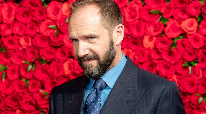 Ralph Fiennes, der spiller David Henninger, ved åbningsceremonien på Tokyo International Film Festival 2018