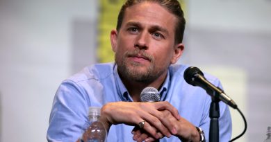 Charlie Hunnam ved San Diego Comic-Con 2016