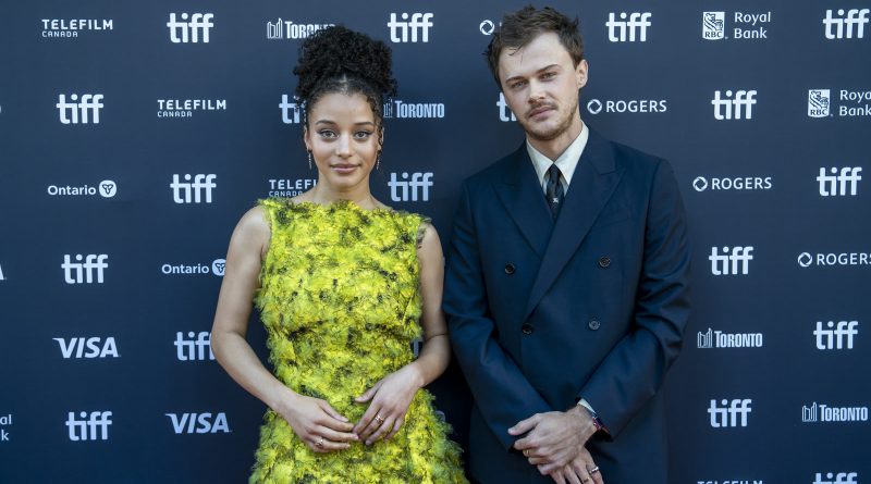 Chase Infiniti og Christopher Briney ved Toronto International Film Festival 2026