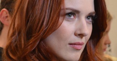 Portræt af Alexandra Breckenridge